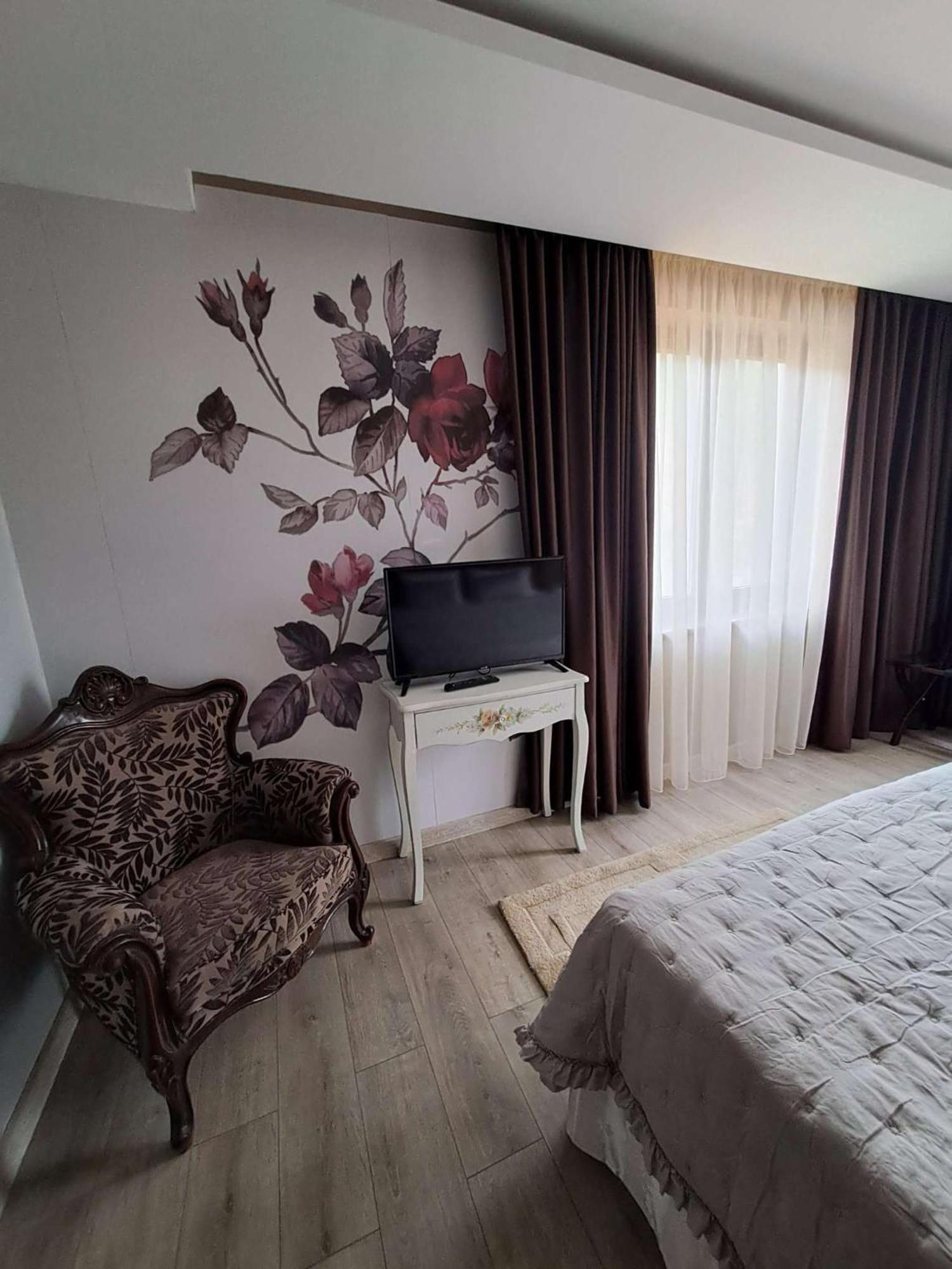 Park Hotel Fairy Chiflik Εξωτερικό φωτογραφία