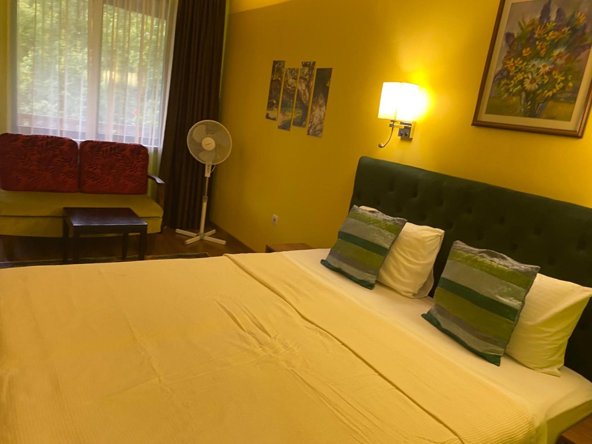 Park Hotel Fairy Chiflik Εξωτερικό φωτογραφία